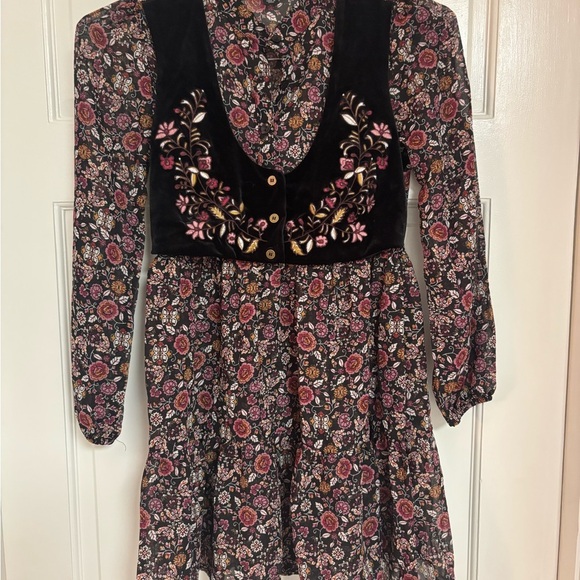 BCX Girl Floral Dress with Velvet Embroidered Vest Detail - Size 12 - Picture 1 of 3